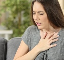 متى تظهر أعراض استنشاق الكلور