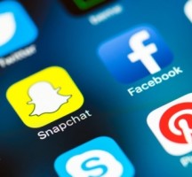 أندية الدوري الإنجليزي مقاطعة مواقع التواصل الاجتماعي بسبب الاساءات العنصرية