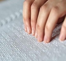 النظارة الخفاشية .. اختراع مصري للحد من معاناة المكفوفين