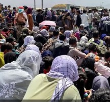 شاهد بالفيديو هروب أفغان عبر الجبال خوفا من طالبان