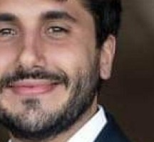 جميل ألكساندر ترميوتس 2023