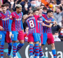 رواتب لاعبي برشلونة 2022-2023