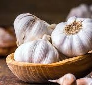 فوائد الثوم على الريق