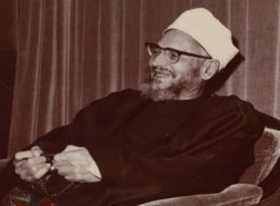 ولد الشيخ عبدالحليم محمود في مركز