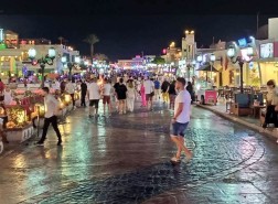 ماذا علق الخبير الاقتصادي على عودة السياحة الروسية لمصر؟