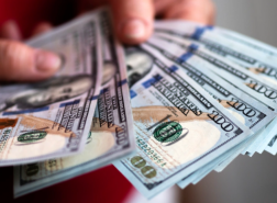 سعر صرف الدولار مقابل الليرة السورية