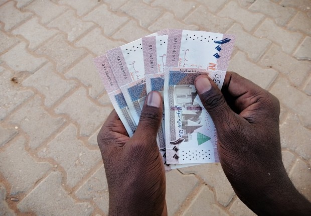 سعر الدولار اليوم في لبنان سوق السوداء الآن