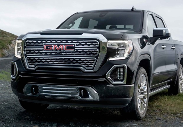 تعرف على مميزات سيارة GMC Sierra Denali الكهربائية