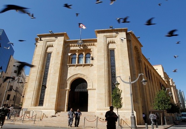 النواب الفائزين في لبنان
