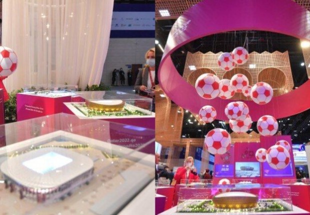 عرض مجسمات ملاعب بطولة كأس العالم في قطر 2022 في افتتاح منتدى بطرسبورغ