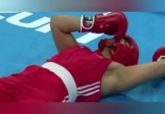 الملاكم المغربي صلاح الدين بن حبيبي - أرشيفية