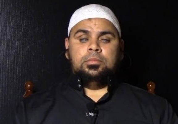 عبدالله كامل هل صليت اليوم عليه