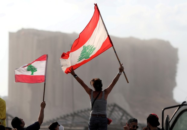 لبنان يستقبل سنوية انفجار المرفأ بالرصاص والاحتجاجات