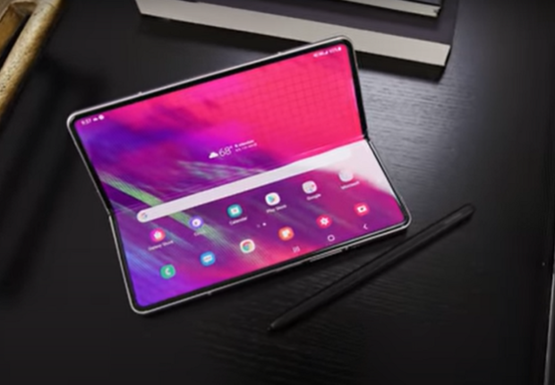 هاتف Galaxy Z Fold 3