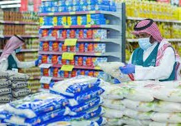 التضخم السنوي في السعودية يصعد 2.7 بالمئة في يوليو