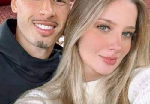 زوجة مارتينيلي لاعب ارسنال
