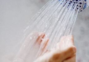 فوائد الاستحمام بالماء البارد