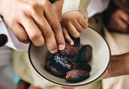 هل يجوز الافطار في صيام القضاء