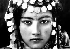 من كتب اغنية حيزية