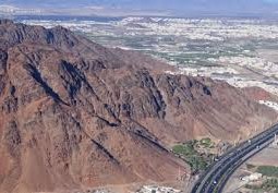 اين وضع الجبل الاول على الارض