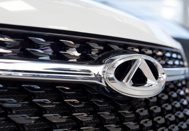 Chery تطلق سيارة مميزة بسعر منافس