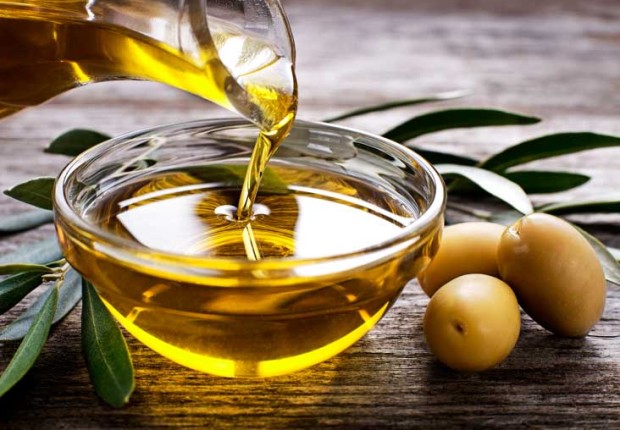 فوائد زيت الزيتون للوجه