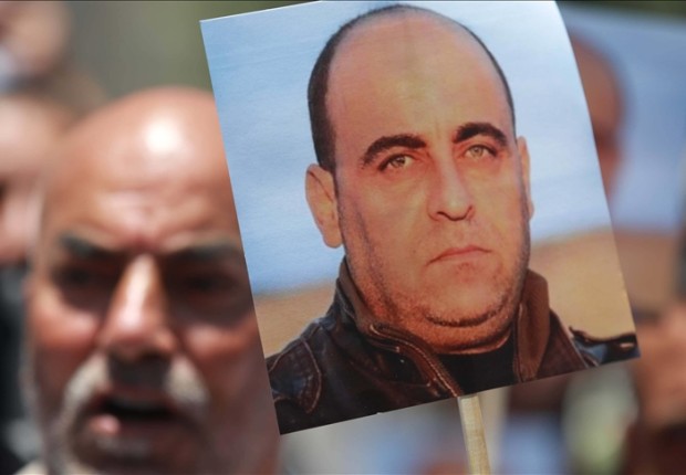 المعارض الفلسطيني نزار بنات - أرشيفية